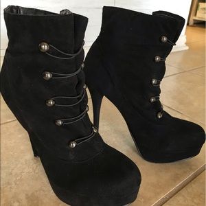 Forever 21 black heels